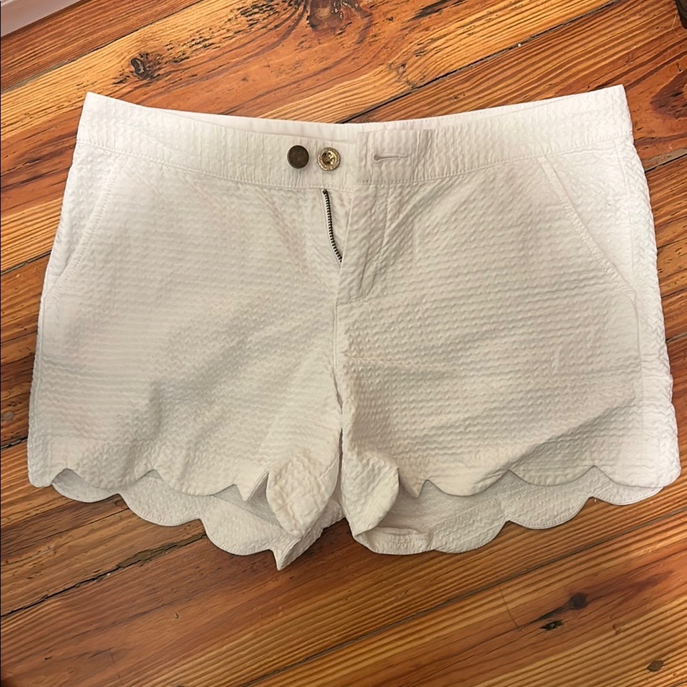 Lilly Pulitzer High Waist White Scalloped Shorts